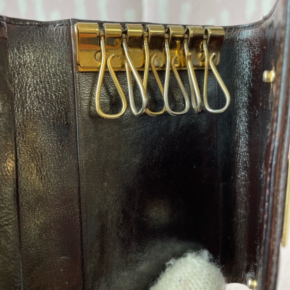 Chanel Quilted Patent Chocolate Bar Key Holder HOLOGRAM INTACT - Picture 8 of 13